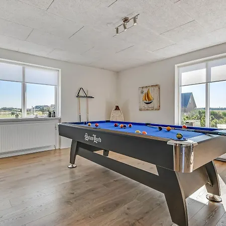 Fully Renovated Near North Sea-sj462 Feriehus