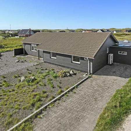 Fully Renovated Near North Sea-sj462 *