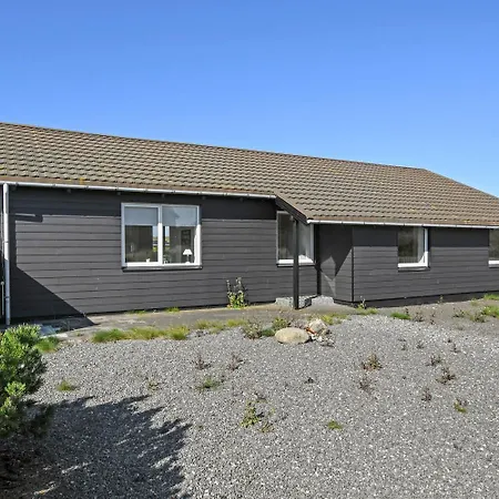 Fully Renovated Near North Sea-sj462 *